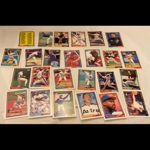 Bundle of Baseball Cards Lot 93